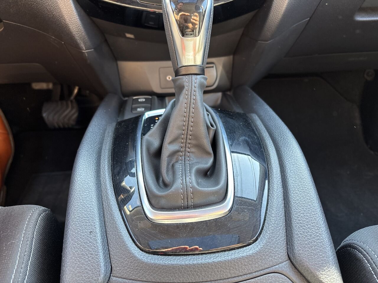 2021 Nissan Qashqai SV TI CVT Red Montmagny - photo #17
