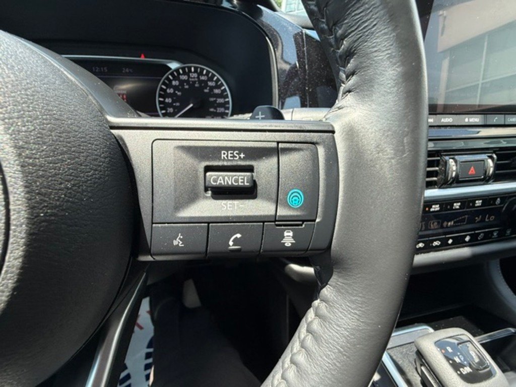 2024 Nissan Pathfinder Black Saint-Basile-le-Grand - photo #13