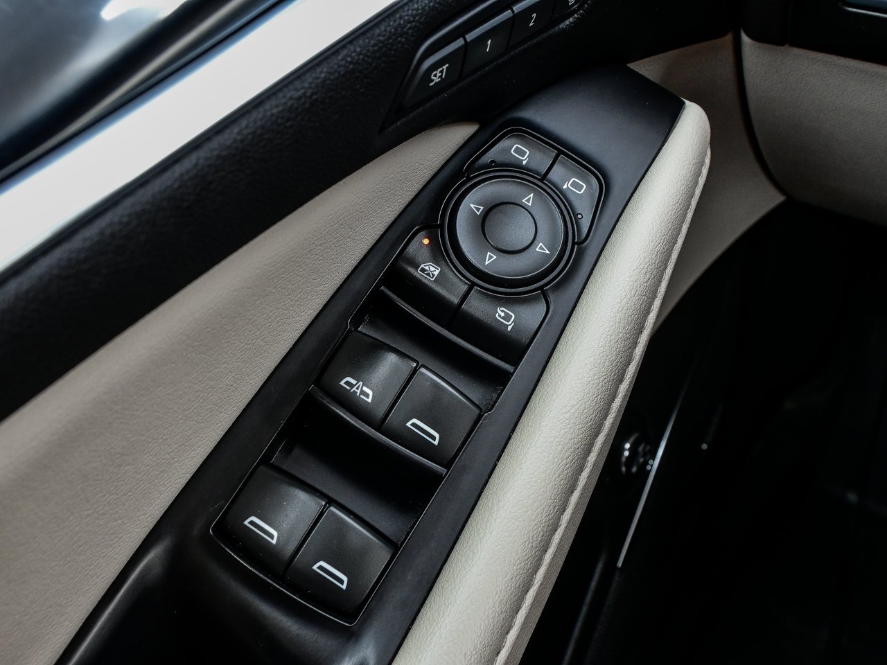 2022 Buick Enclave AWD 4dr Avenir White Sherwood Park - photo #18