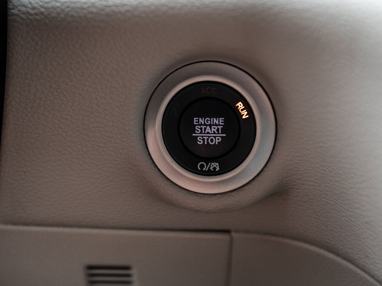 Chrysler Pacifica Hybrid 2023 Bleu Sainte-Julienne - photo #20