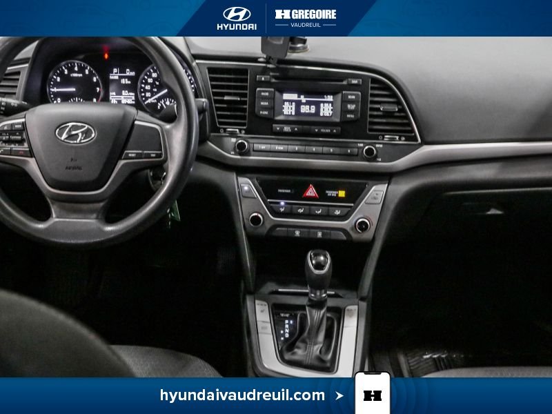 Hyundai Elantra 2017 Argent Laval - photo #22