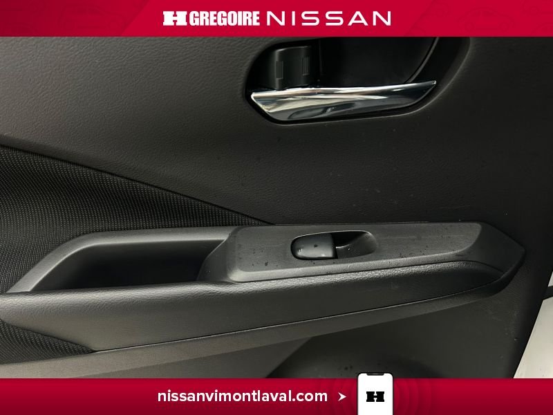 2024 Nissan Kicks White Laval - photo #16