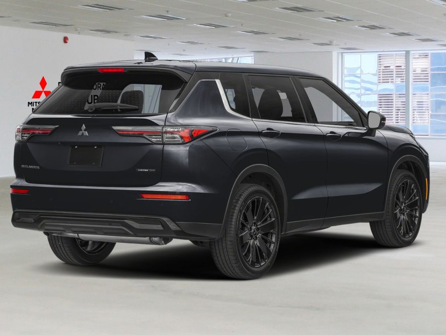 2026 Mitsubishi Outlander LE S-AWC Black Diamond