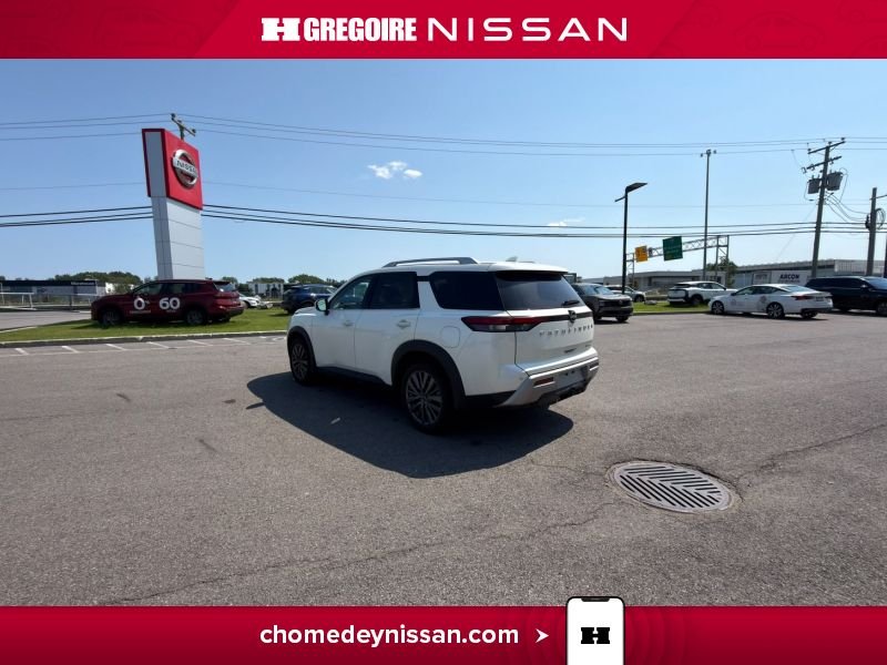 Nissan Pathfinder 2024 Blanc Laval - photo #7
