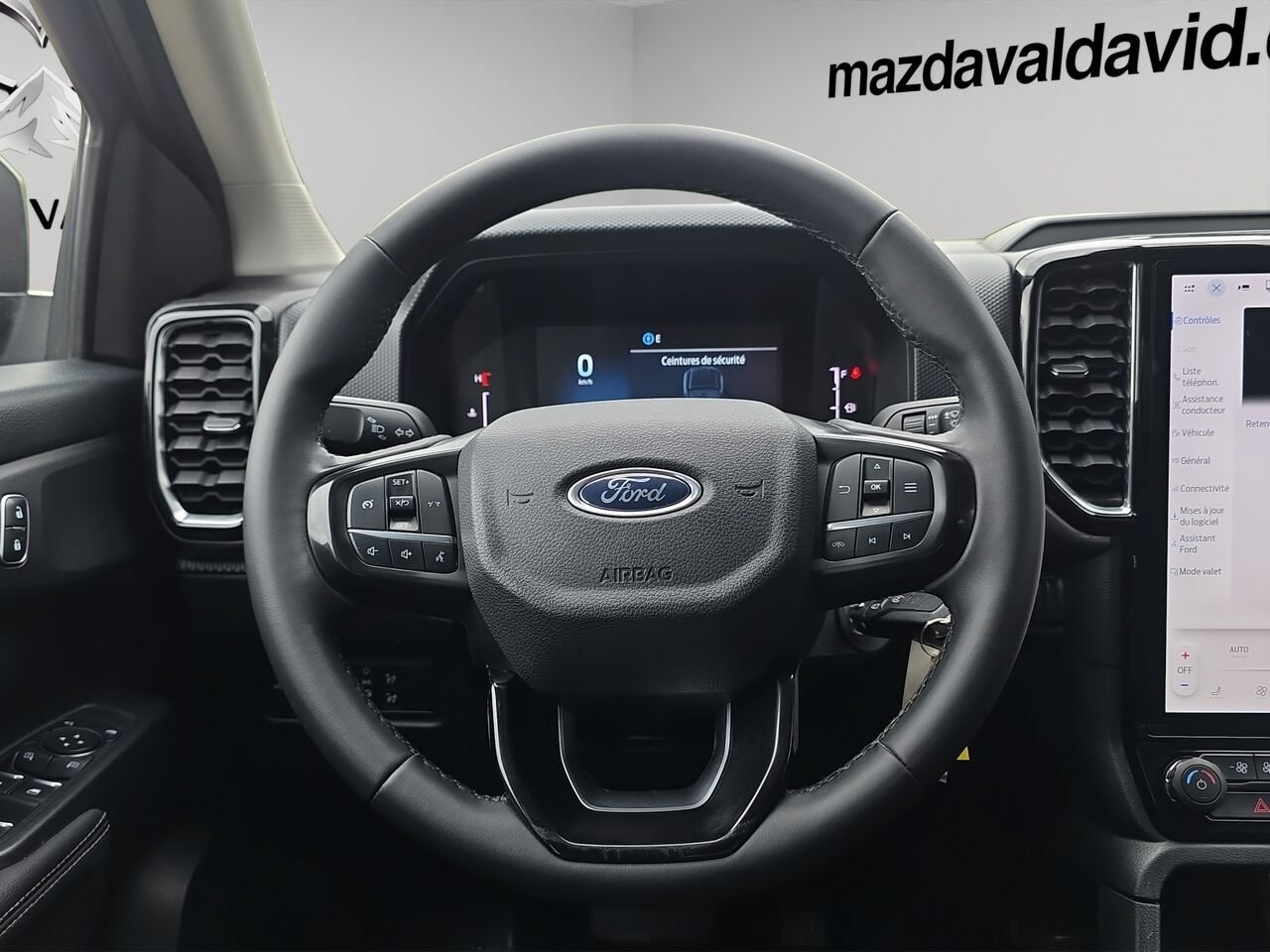 Ford Ranger XLT cabine SuperCrew 4RM caisse de 5 pi 2024 Noir Val-David - photo #8