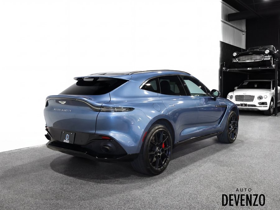 2022 Aston Martin DBX 2022 Grey