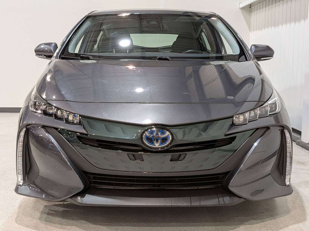 2020 Toyota Prius Prime Upgrade Auto Grey Val-David - photo #3