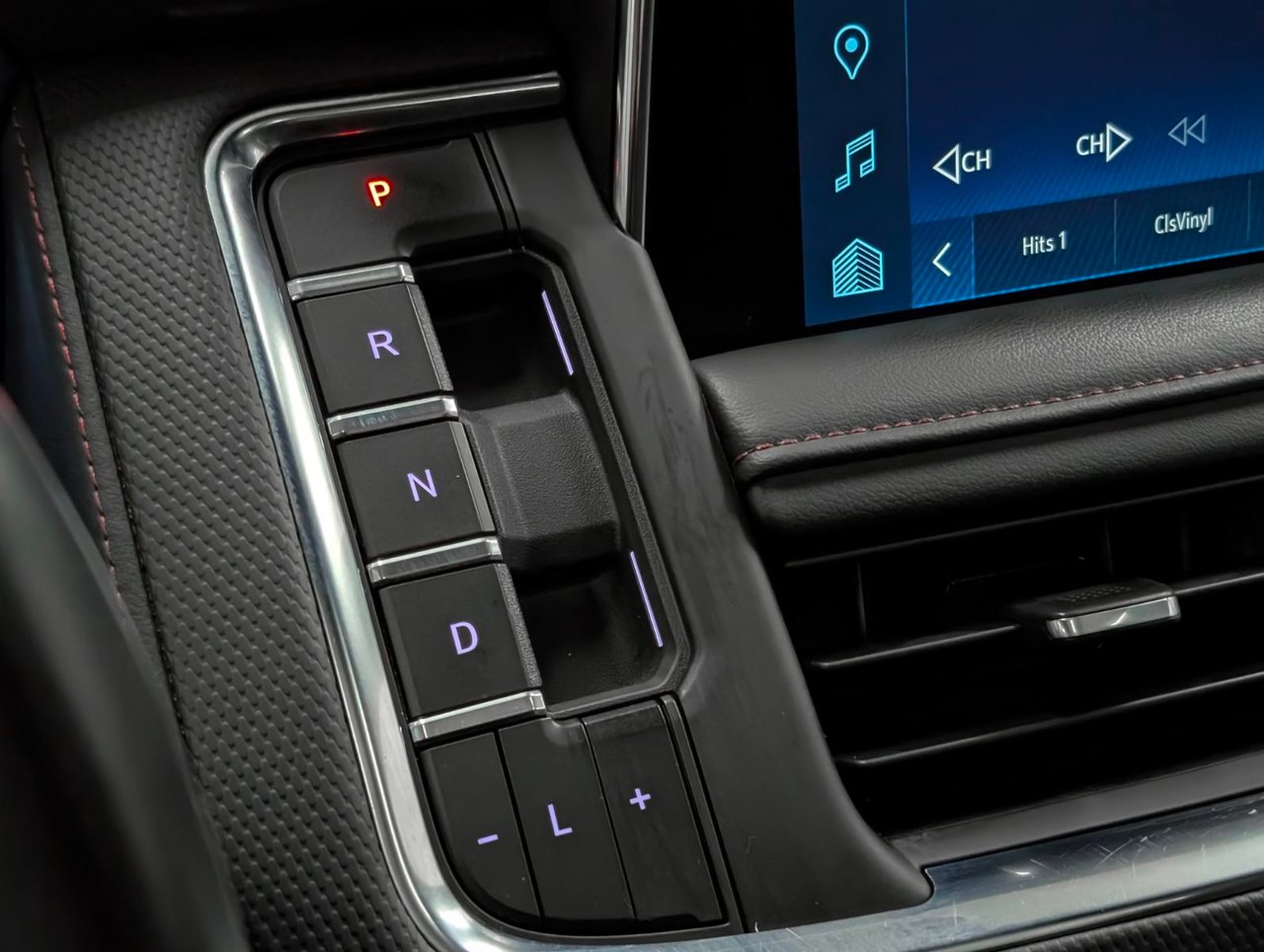 Chevrolet Tahoe RST 2023 . Granby - photo #24