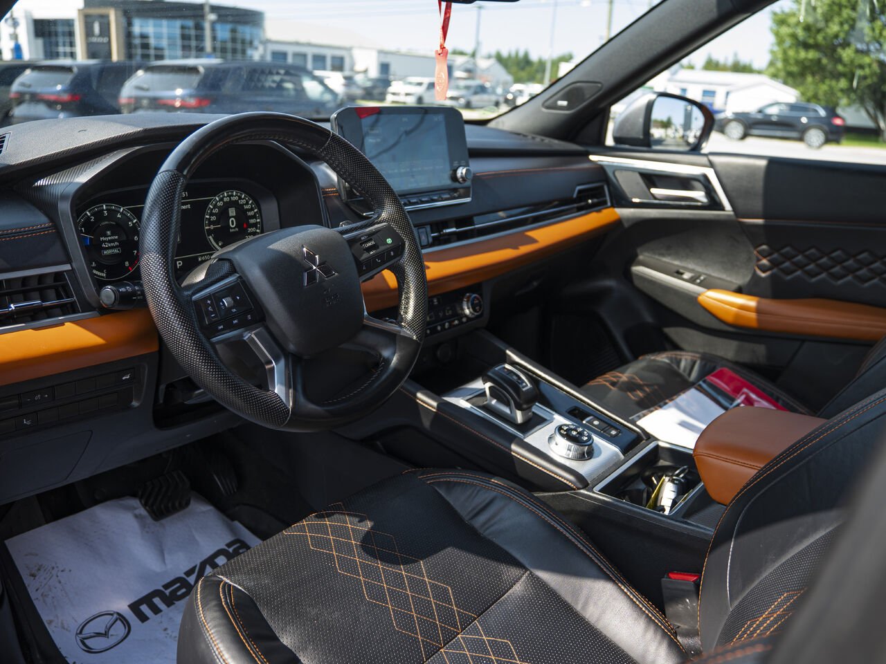 Mitsubishi Outlander A25289 | GT Premium S-AWC 2023 Gris Val-d'Or - photo #5