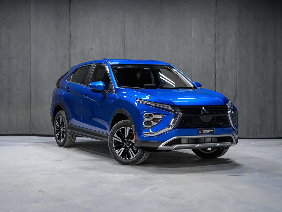 2026 Mitsubishi Eclipse Cross SE Octane Blue Pearl