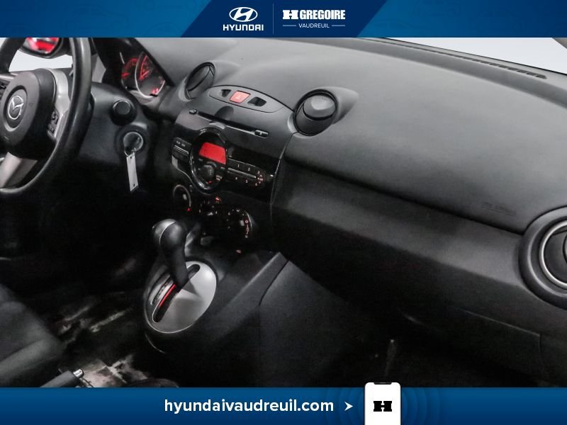Mazda 2 2011 Argent Blainville - photo #27