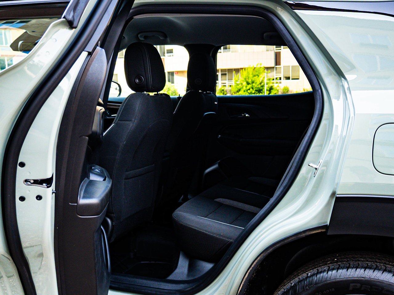 2025 Chevrolet Trailblazer AWD 4dr LT Green Sherwood Park - photo #28