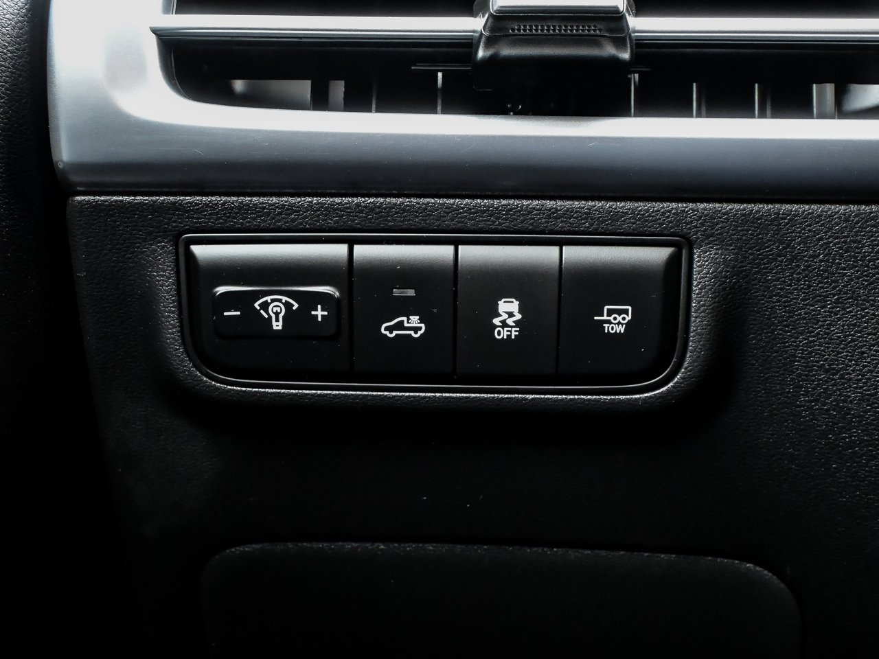2025 Hyundai Santa Cruz Preferred AWD Blue Sherwood Park - photo #18
