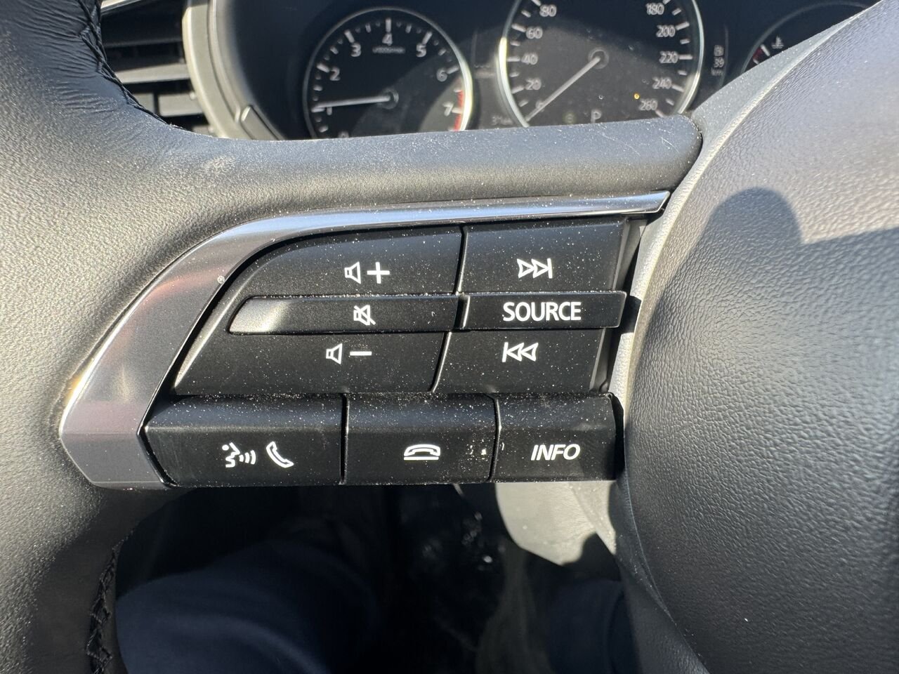 2026 Mazda CX-30 GS TI Machine Grey Metallic Saint-Jérôme - photo #15