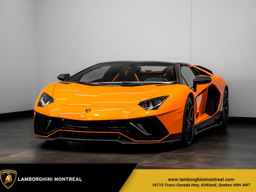 2022 Lamborghini Aventador 2022 Orange