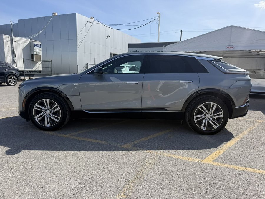 2024 Cadillac LYRIQ 2024 Silver