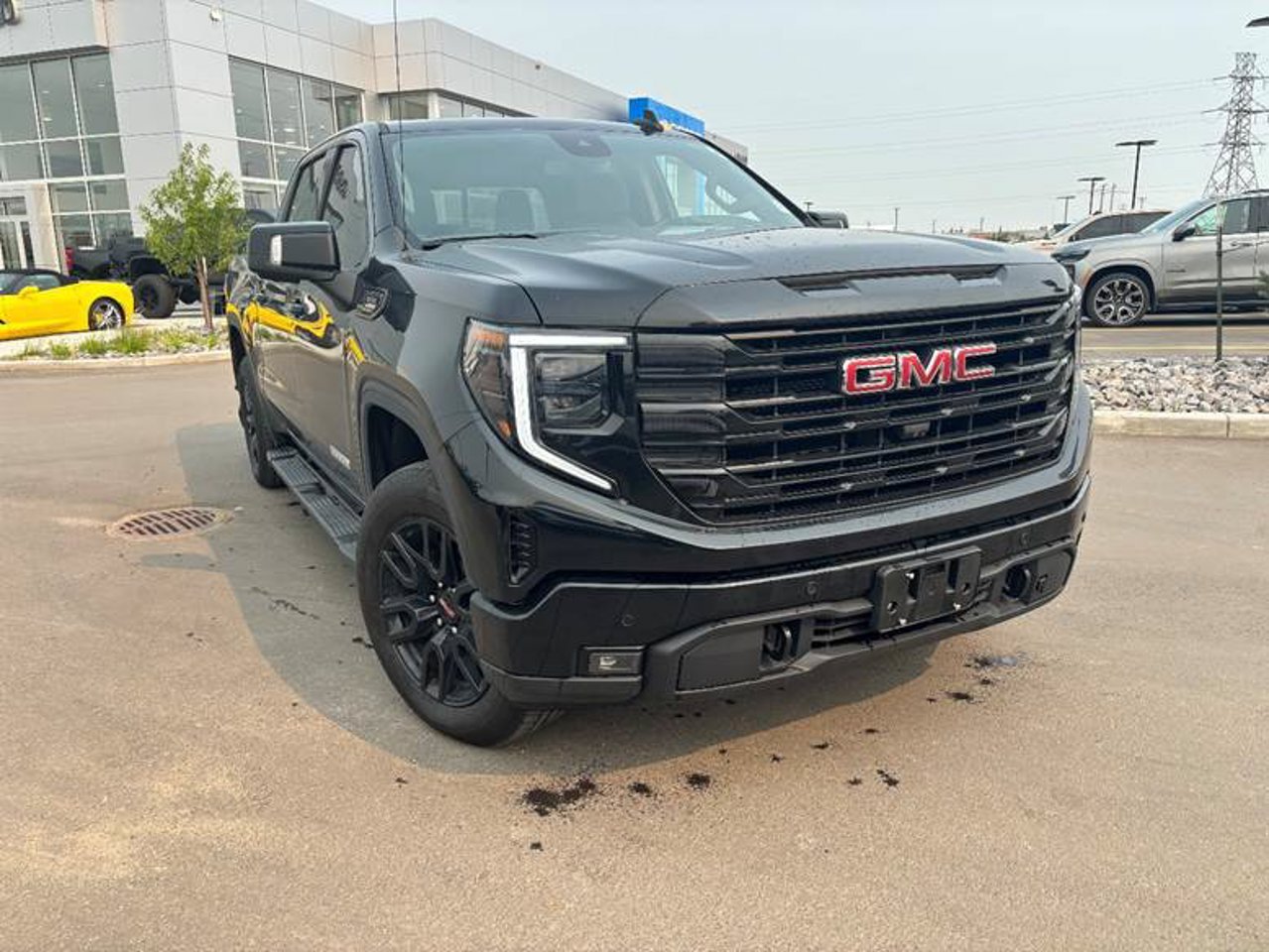 2024 GMC Sierra 1500 4WD Crew Cab 147 Elevation Black Sherwood Park - photo #1
