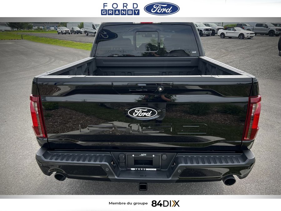 Ford F-150 XLT cabine SuperCrew 4RM caisse de 5,5 pi 2025 Noir