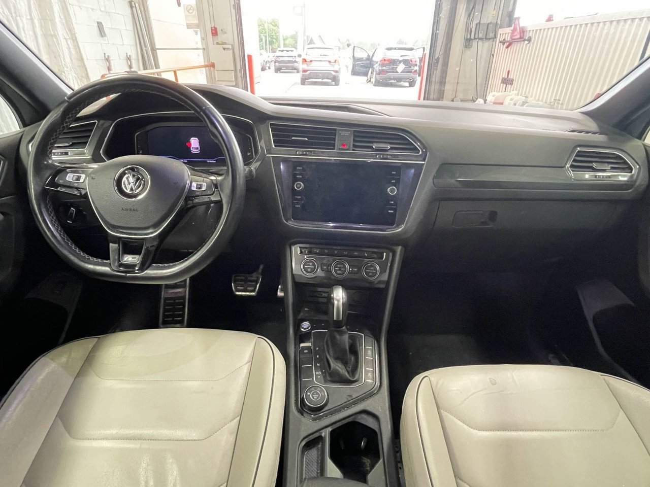 Volkswagen Tiguan HIGHLINE 4MOTION *TOIT* NAV CUIR FENDER CARPLAY 2020 Gris Saint-Jérôme - photo #12