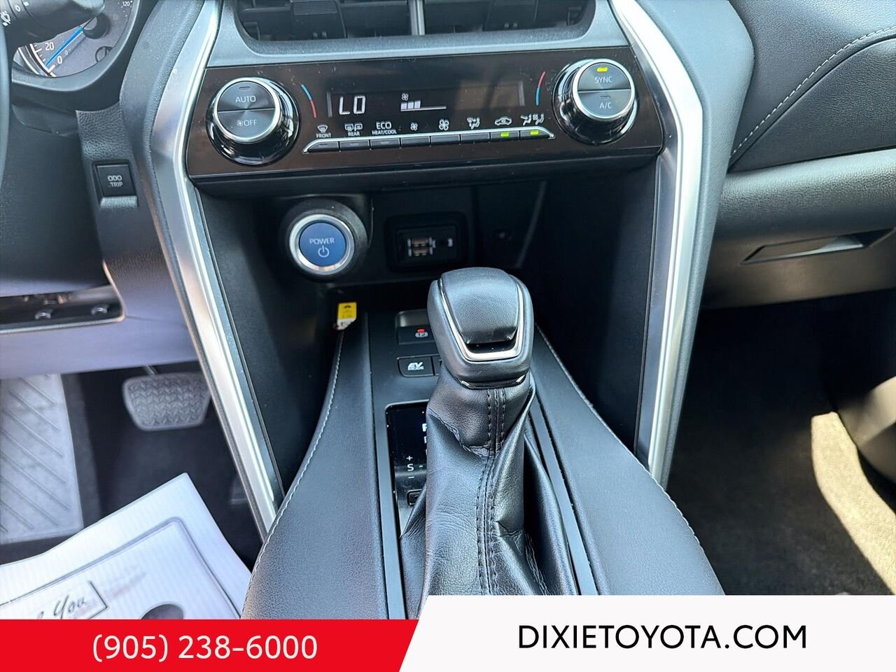 2022 Toyota Venza HYBRID LE AWD / HEATED SEATS / TOYOTA SAFETY SENSE / CARPLAY AND ANDROID AUTO Blizzard Pearl Mississauga - photo #15