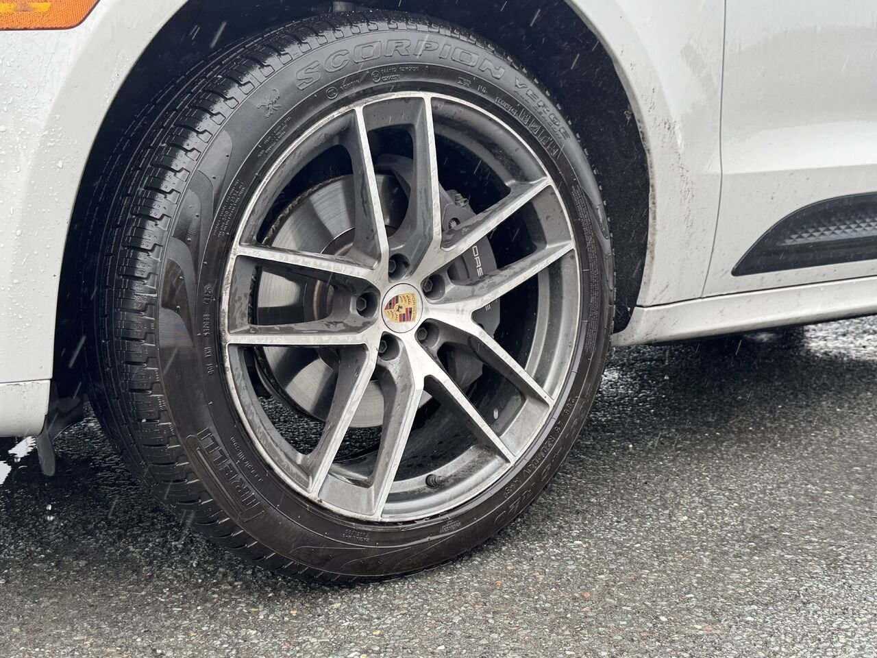 Porsche Macan TI 2024 Gris Granby - photo #13