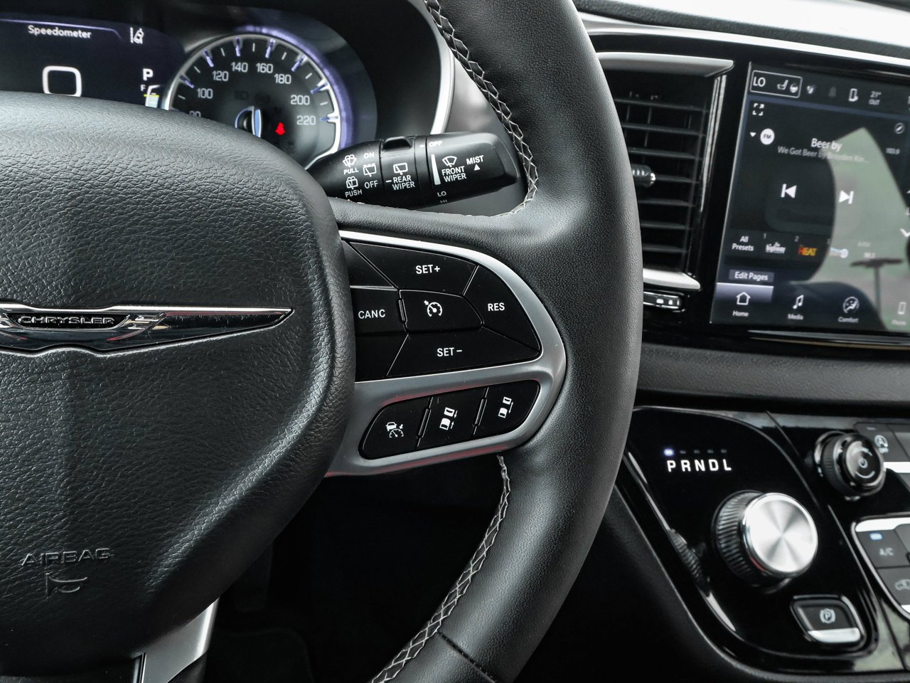 2025 Chrysler Grand Caravan SXT 2WD Black Sherwood Park - photo #24