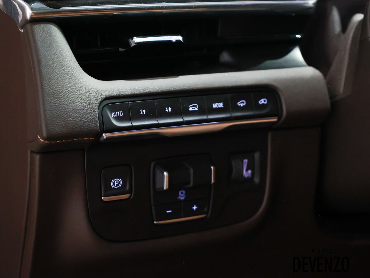 Cadillac Escalade 2024 Blanc Saint-Eustache - photo #15