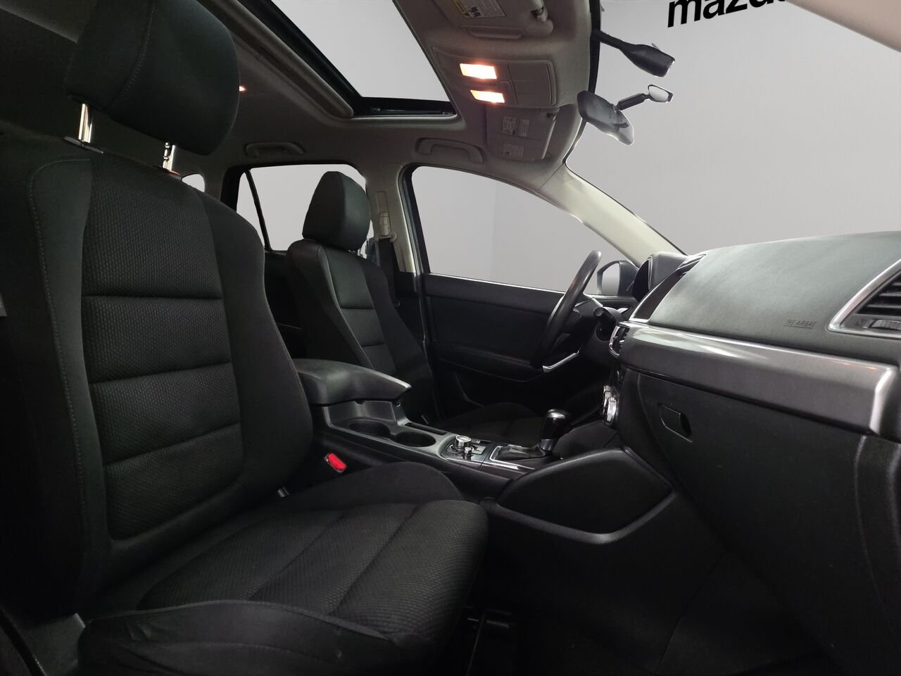 2016 Mazda CX-5 Traction intégrale, 4 portes, boîte automatique, GS, Toit ouvrant, commande audio au volant, Blue Val-David - photo #17