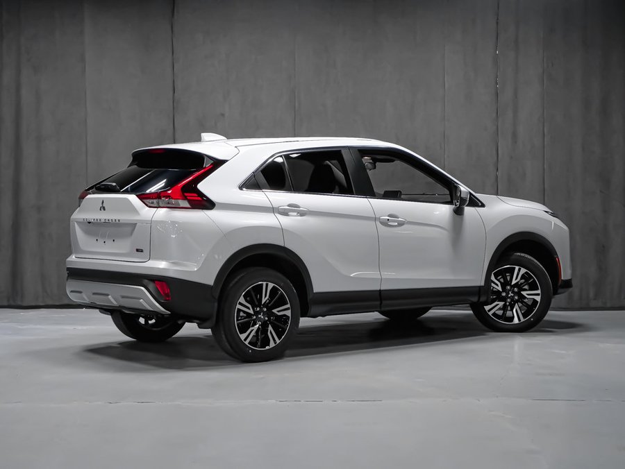 2026 Mitsubishi Eclipse Cross SE White Diamond