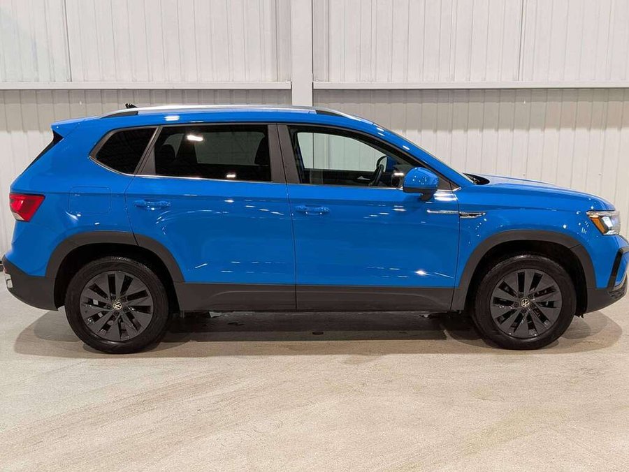 2022 Volkswagen Taos Blue