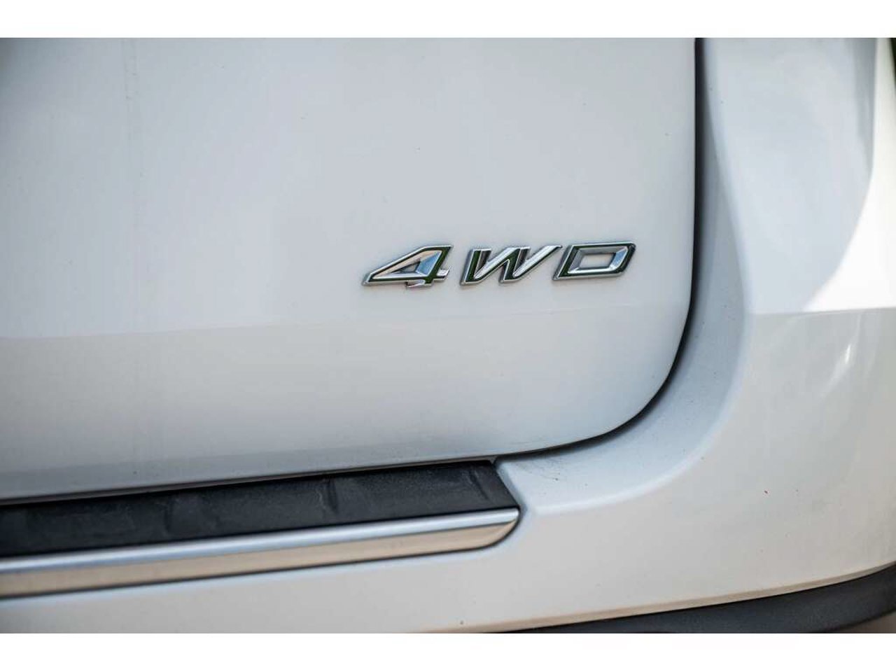 Ford Explorer 2023 Blanc Sainte-Julienne - photo #11
