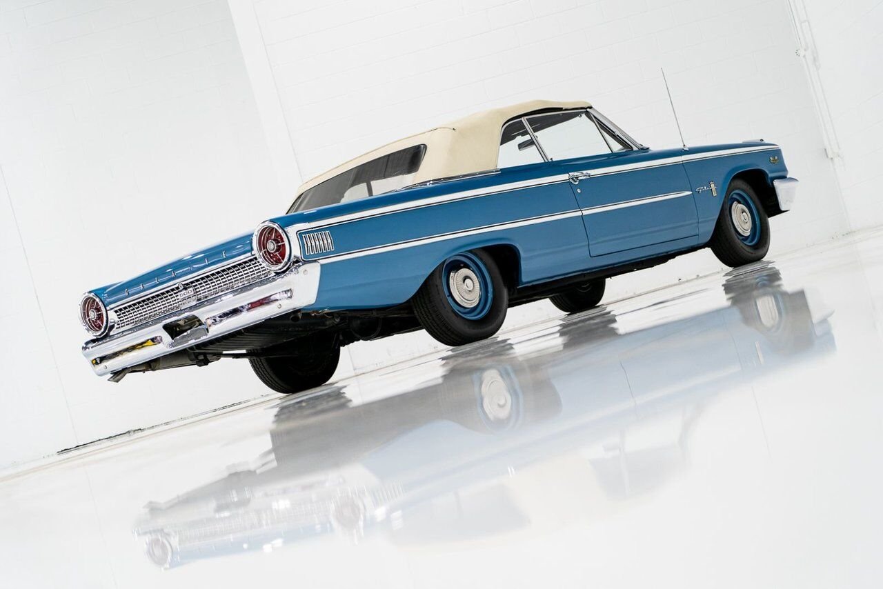 Ford Galaxie 500 *PRIX EN USD* 406 Cu In TriPower 4-Speed Convertible 1963 Bleu Montréal - photo #36