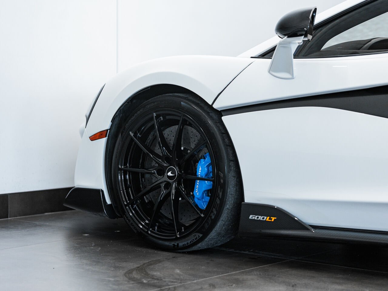 2019 McLaren 600LT *NO LUXURY TAX* White Kirkland - photo #33