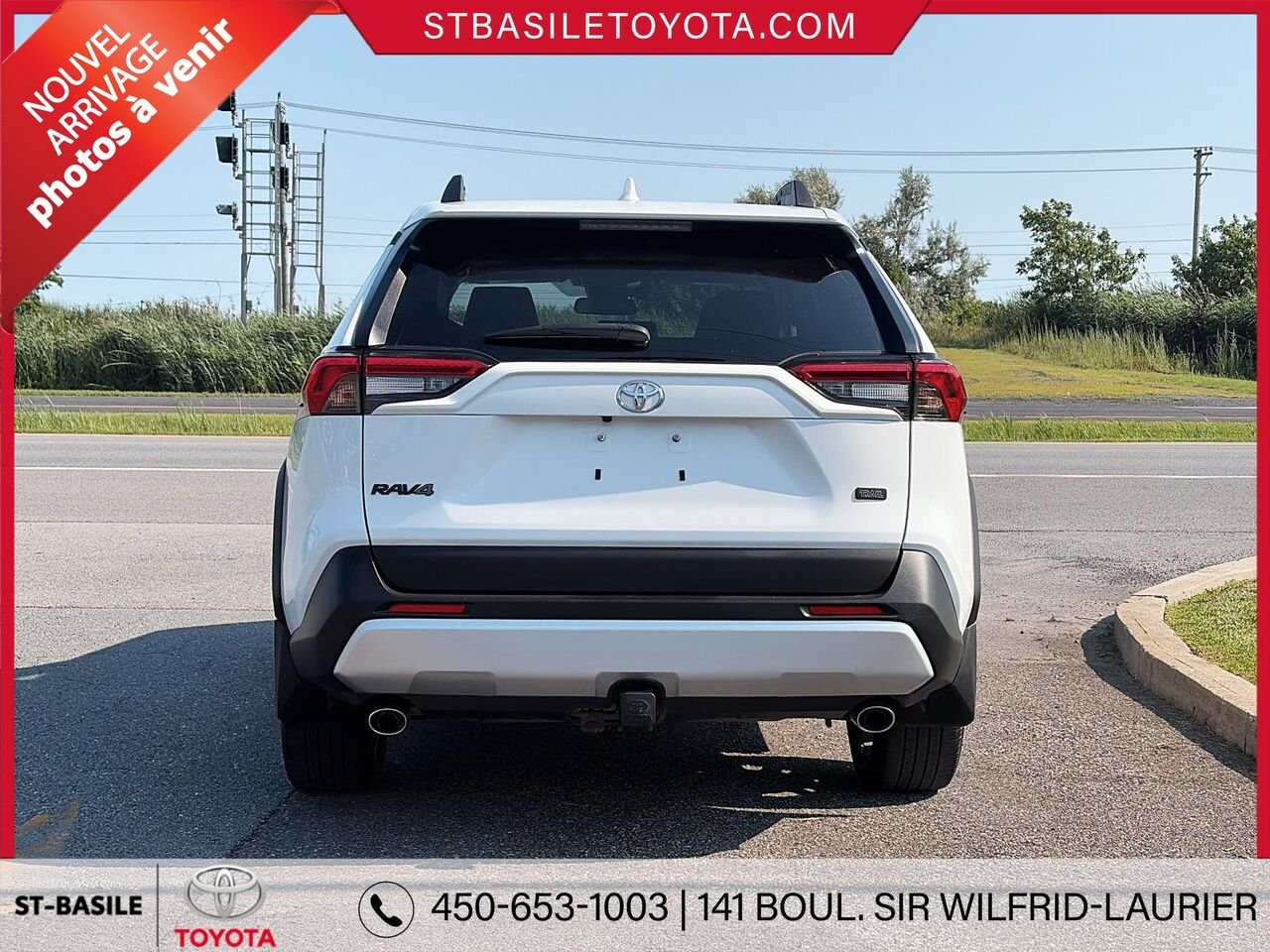 TOYOTA RAV4 2023 Blanc Saint-Basile-le-Grand - photo #2
