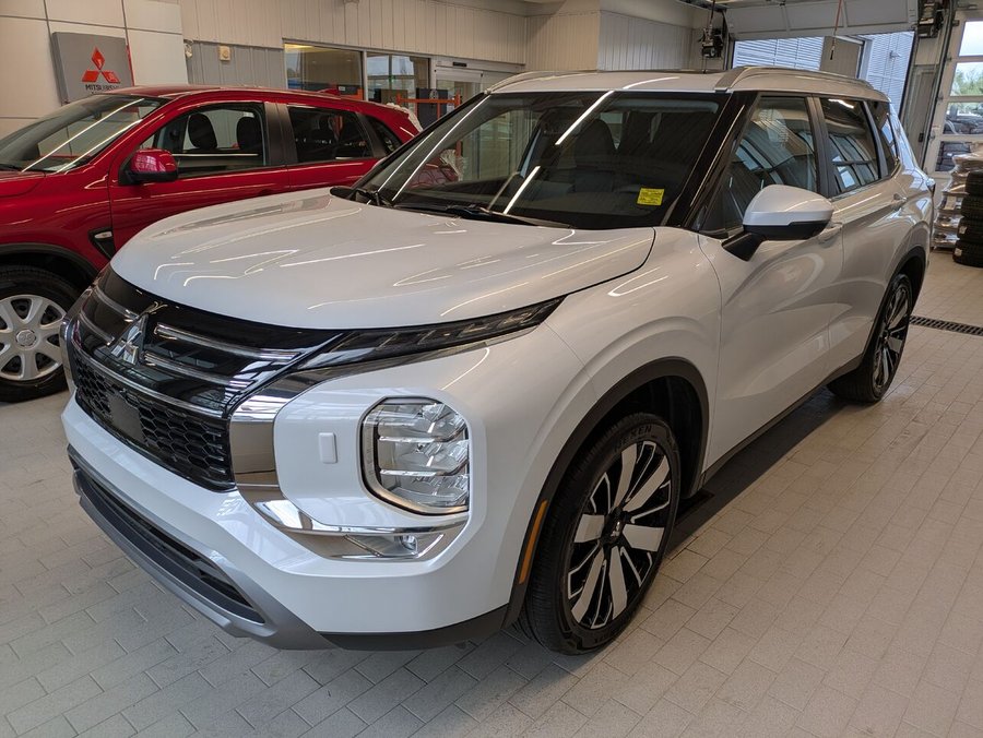 MITSUBISHI OUTLANDER SEL AWD 2025 Blanc