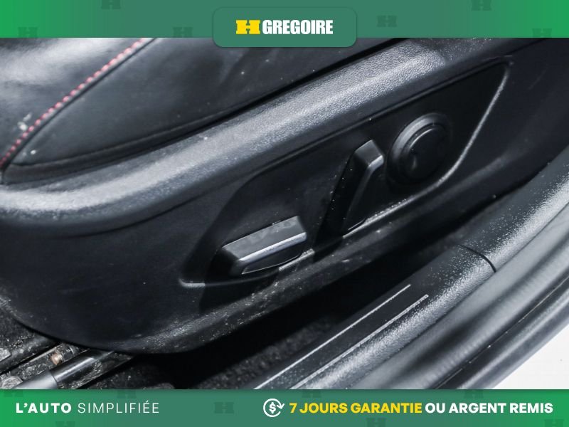 Hyundai Elantra 729693 | N Line Ultimate AUTO AC CUIR TOIT NAV GR ELEC MAGS 2025 Blanc Laval - photo #16
