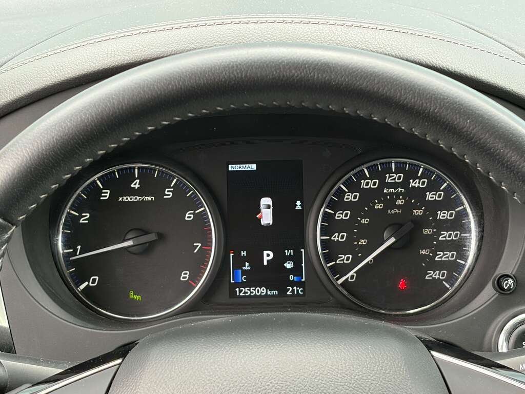 2020 Mitsubishi Outlander Red Gatineau - photo #14