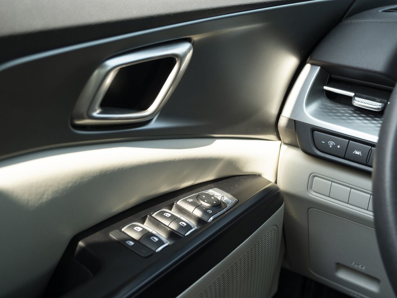 Kia Carnival 2024 Blanc Gatineau - photo #21