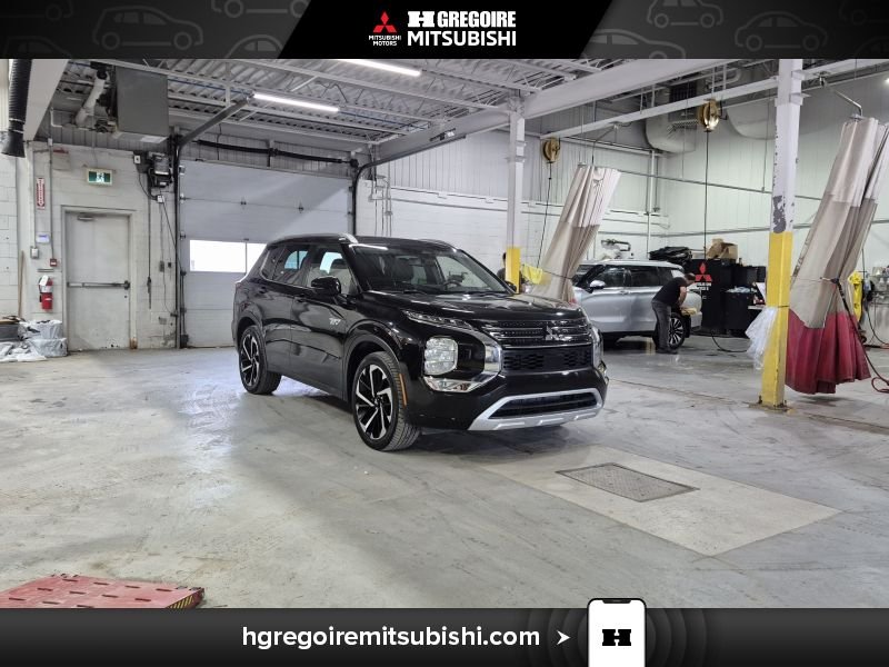 2023 Mitsubishi Outlander Plug-In Hybrid Black Saint-Eustache - photo #0
