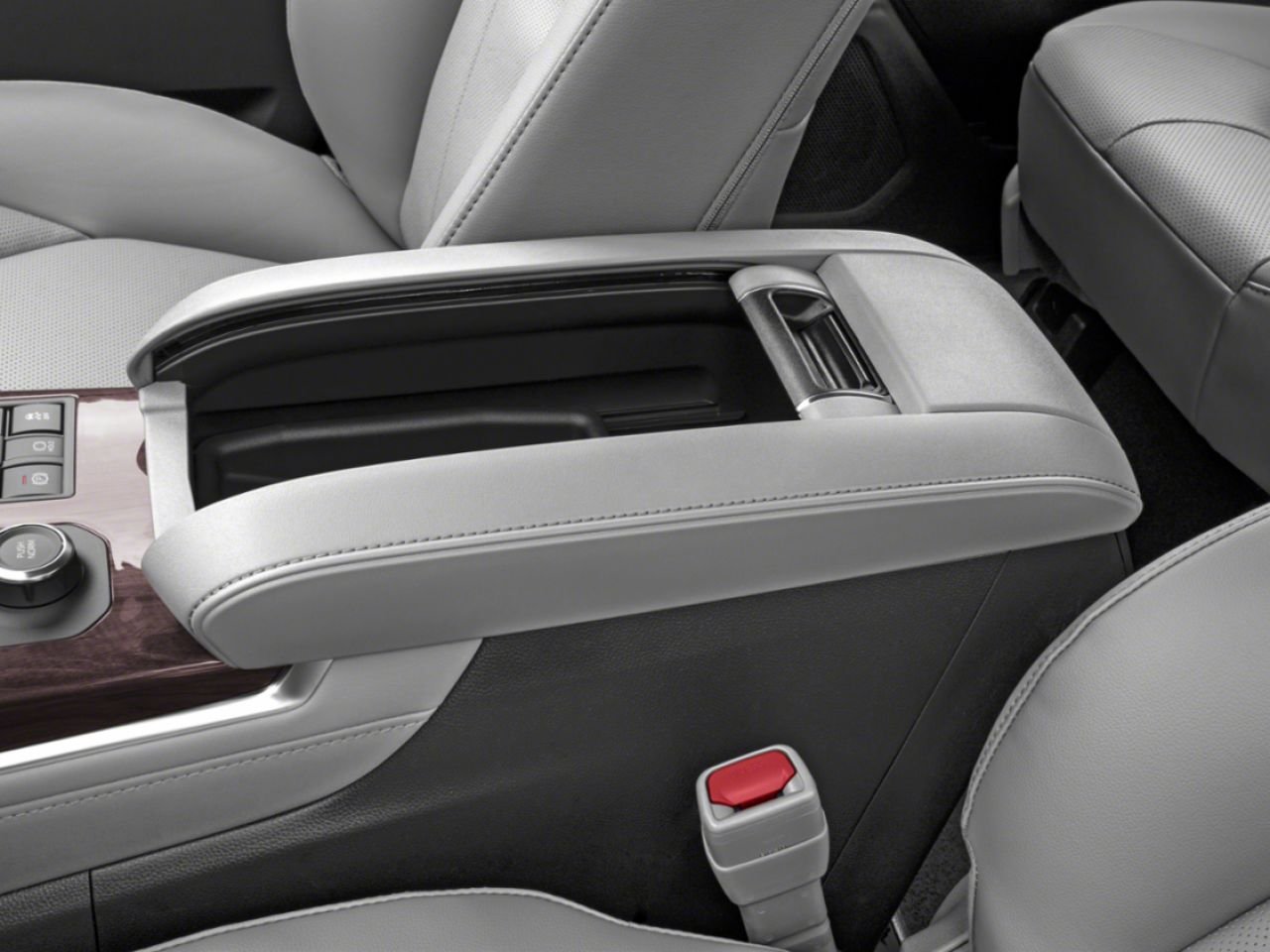 2024 Toyota Highlander PLATNIUM AWD / HEATED AND VENTIALTED SEATS / HEATED REAR SEATS / ALLOY WHEELS / MOONROOF / CARPLAY AND ANDROID AUTO Mississauga - photo #10