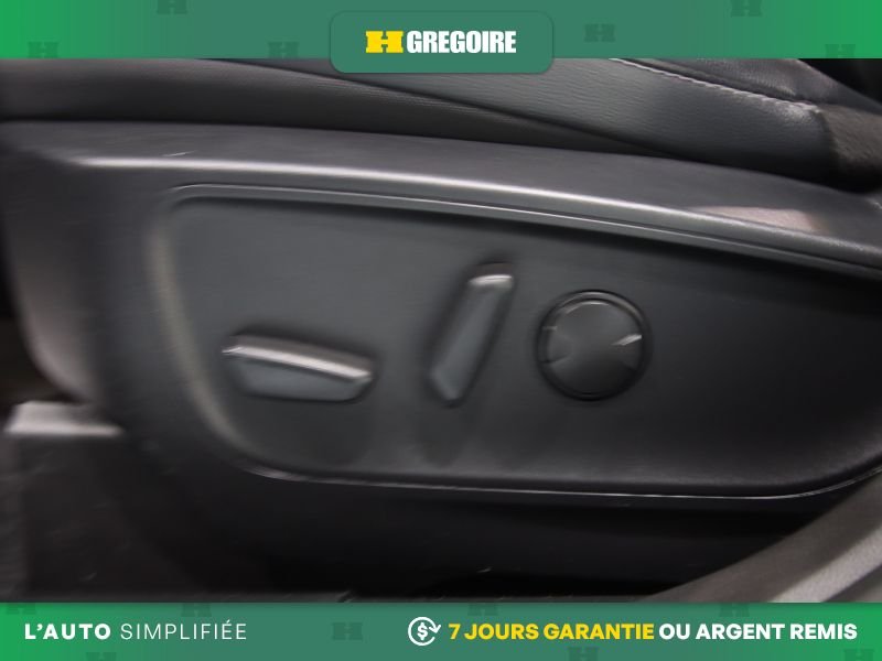 2022 Ford Escape Grey Laval - photo #19