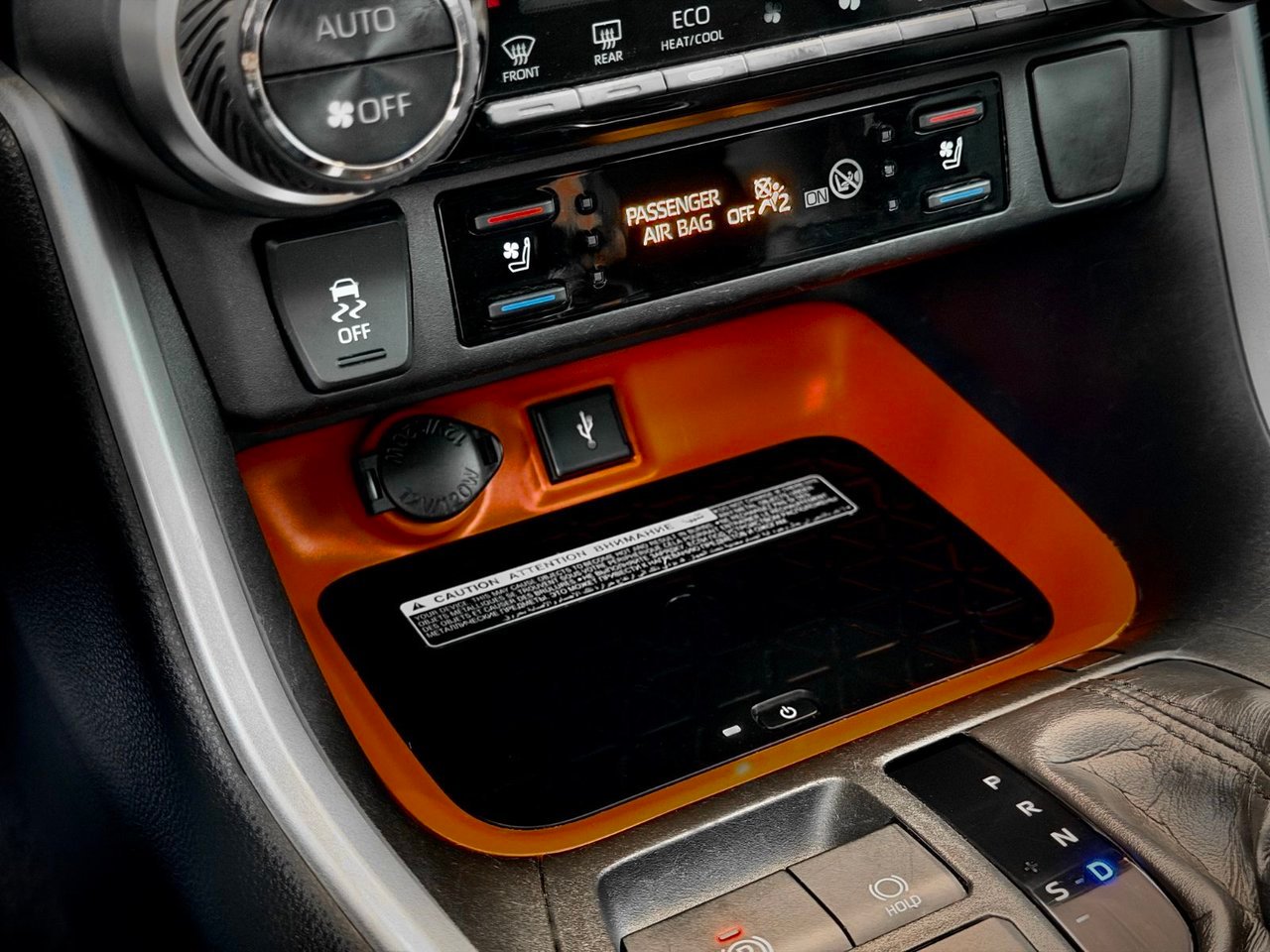 2020 Toyota RAV4 gray Notre-Dame-des-Prairies - photo #32
