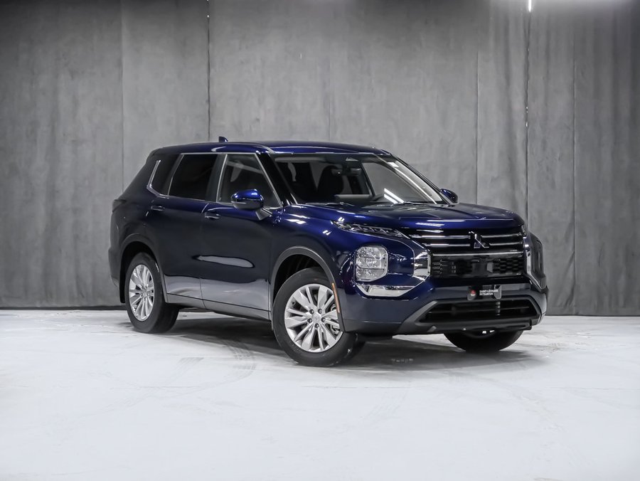 2026 Mitsubishi Outlander ES Cosmic Blue