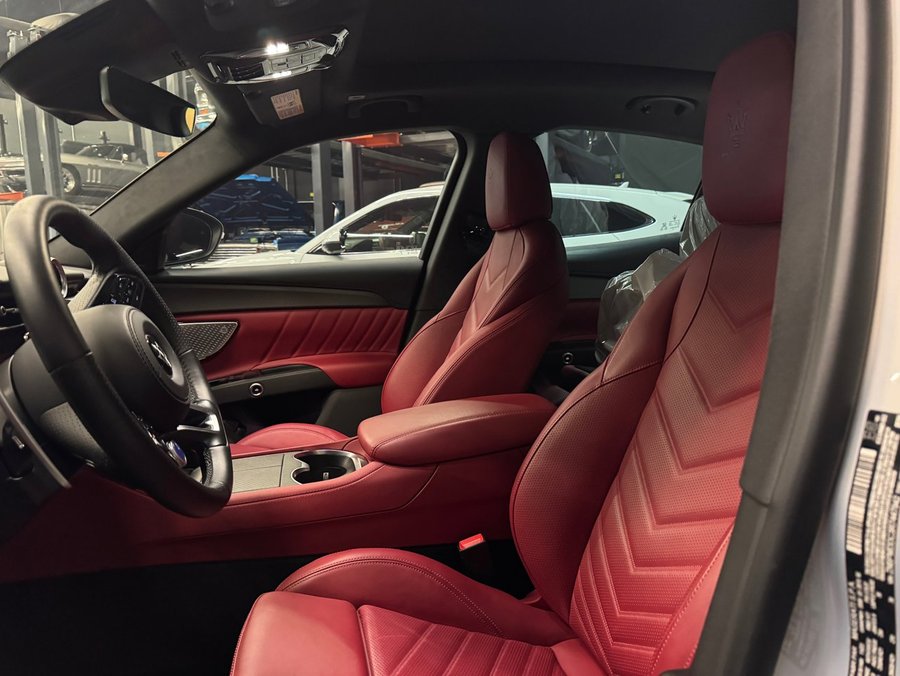 2024 Maserati Grecale 2024 Bianco Astro Metallic