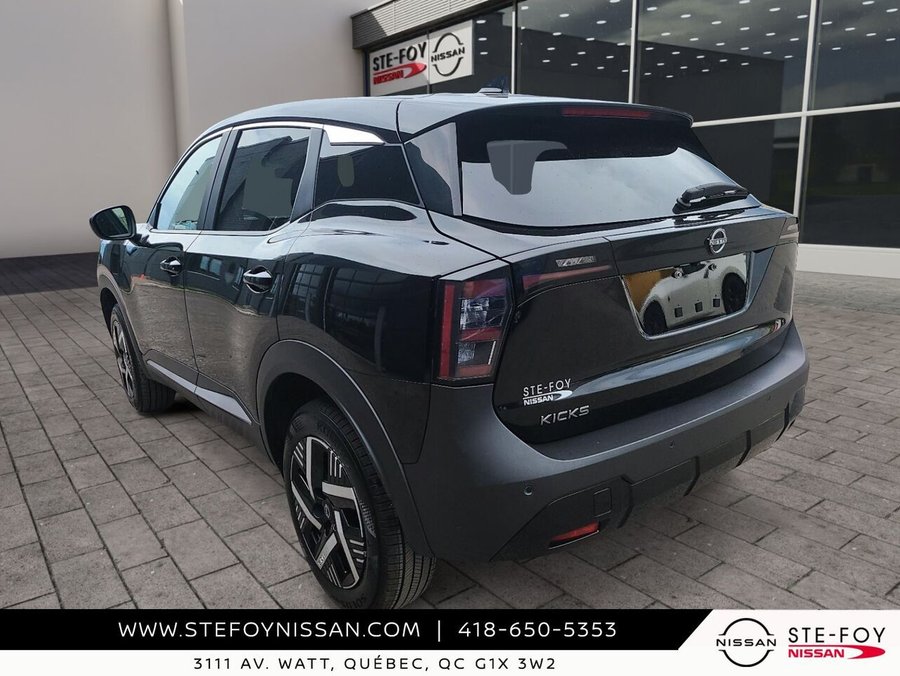 2025 Nissan Kicks SV TA 2025 Black