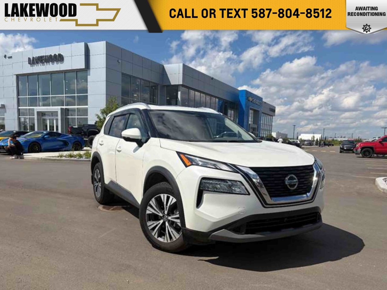 2021 Nissan Rogue AWD SV White Sherwood Park - photo #0