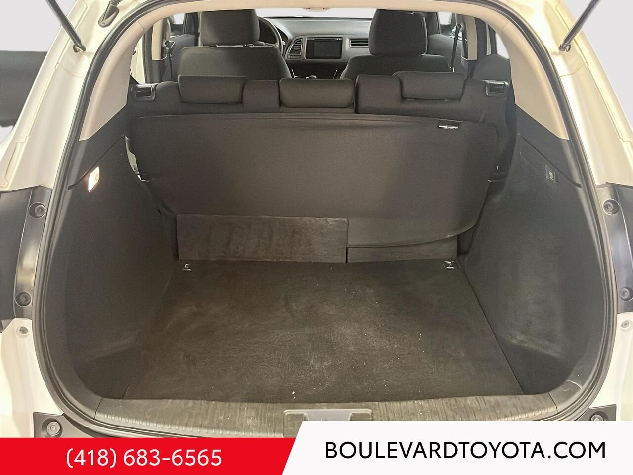 2018 Honda HR-V 100072B-81 | LX White Québec - photo #18