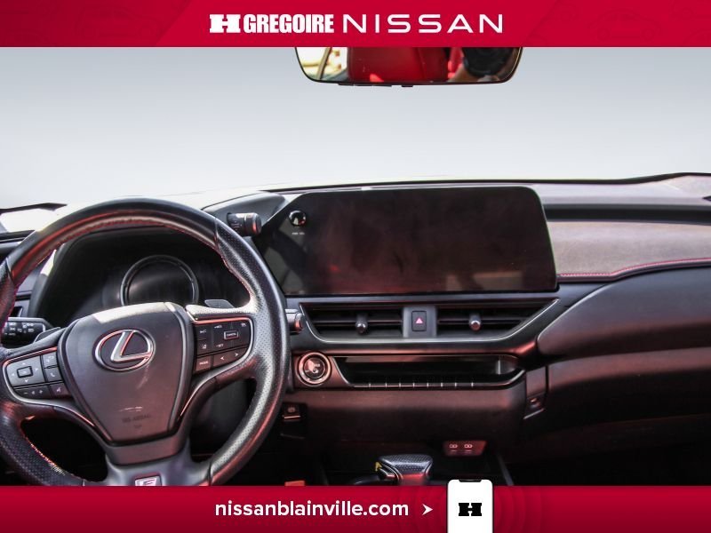 2023 Lexus UX White Laval - photo #14