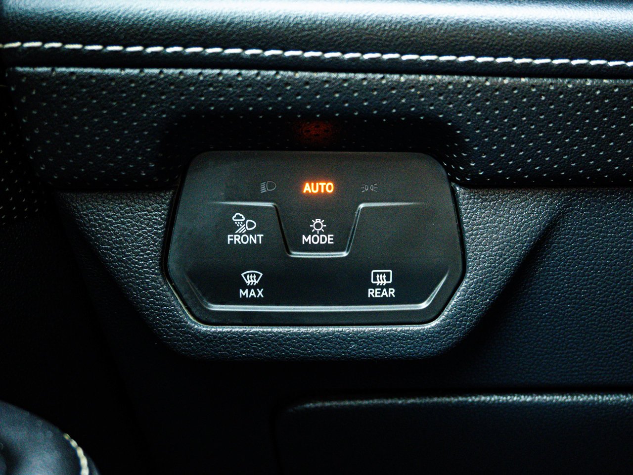 2024 Volkswagen Atlas Highline 2.0 TSI 4MOTION Black Sherwood Park - photo #18