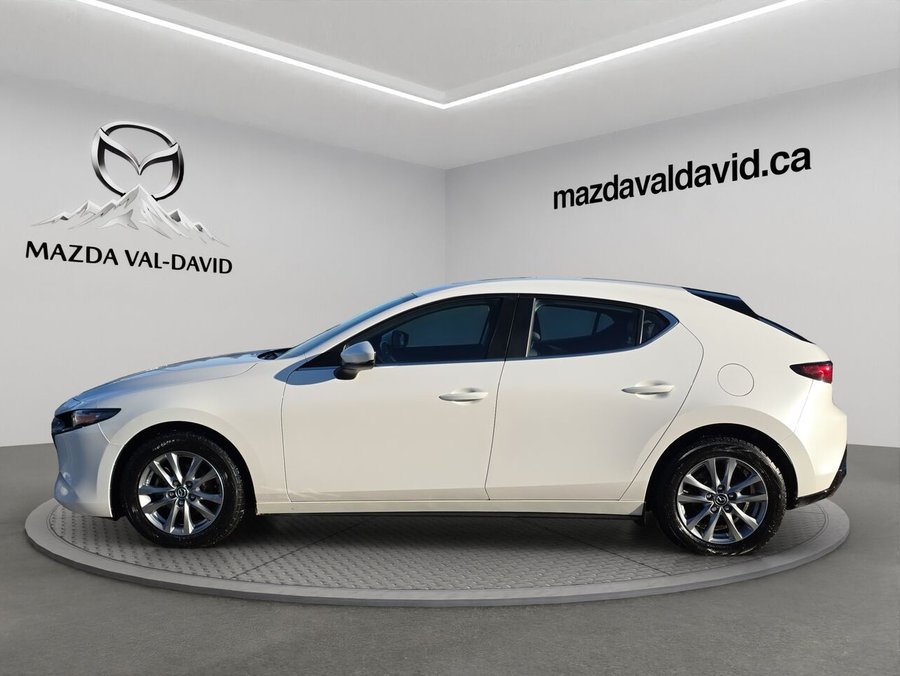 2024 Mazda Mazda3 Sport GS, BA, Volant chauffant, Toit ouvrant, Sièges en cuir White